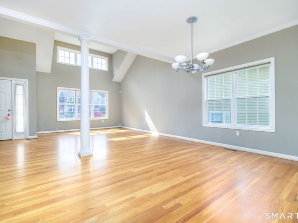 20 Linden Heights 20, Norwalk CT 06851