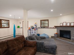 3 Daniels Drive, Danbury CT 06811