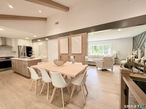 33 Manor Drive, Trumbull CT 06611