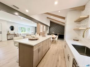 33 Manor Drive, Trumbull CT 06611
