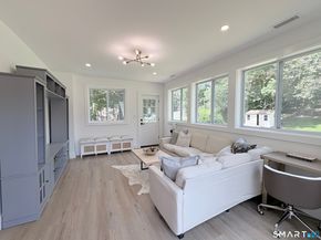 33 Manor Drive, Trumbull CT 06611
