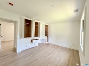 33 Manor Drive, Trumbull CT 06611