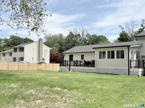 33 Manor Drive, Trumbull CT 06611