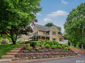 36 Catoonah Street 18, Ridgefield CT 06877