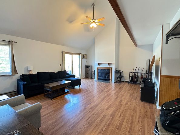 136 Pembroke Road 434, Danbury CT 06811