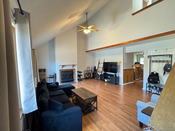 136 Pembroke Road 434, Danbury CT 06811