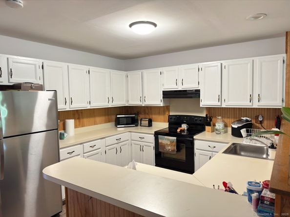 136 Pembroke Road 434, Danbury CT 06811