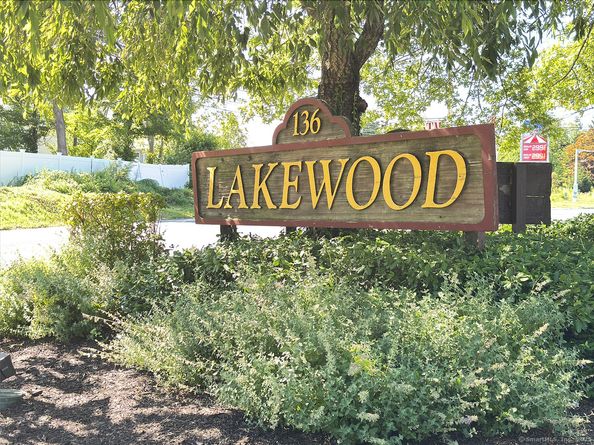 136 Pembroke Road 434, Danbury CT 06811