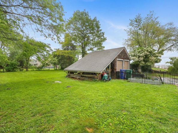 30 Shore Road, Stratford CT 06615
