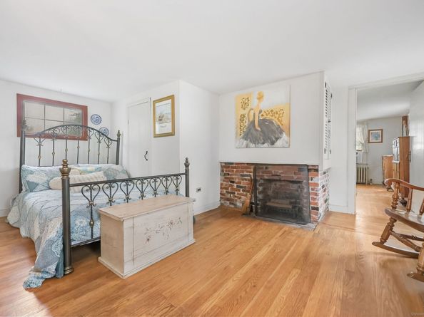 30 Shore Road, Stratford CT 06615