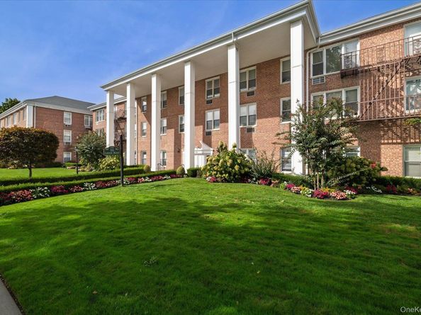 55 Lenox Road 1K, Rockville Centre NY 11570