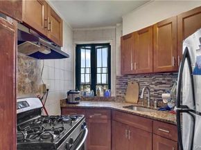 1970 E Tremont Avenue 9D, Bronx NY 10462