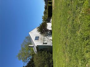 248 County Rd 39, Southampton NY 11968