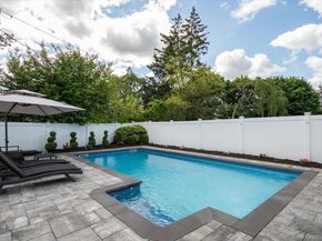 10 Jeremy Avenue, Plainview NY 11803