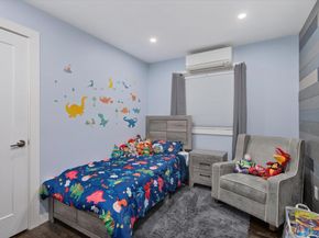 10 Jeremy Avenue, Plainview NY 11803