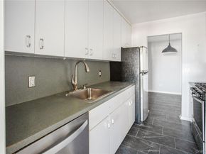 333 E Broadway 3B, Long Beach NY 11561
