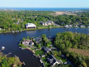 24 Biltmore Avenue Extension, Oakdale NY 11769