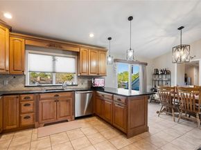 24 Biltmore Avenue Extension, Oakdale NY 11769