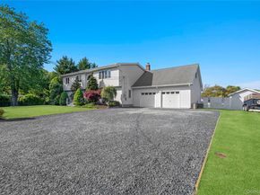 24 Biltmore Avenue Extension, Oakdale NY 11769