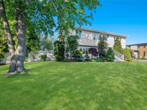 24 Biltmore Avenue Extension, Oakdale NY 11769