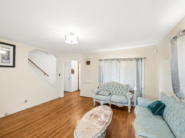 1043 Thomas Avenue, Baldwin NY 11510