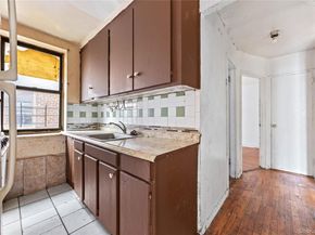 2830 Briggs Avenue 5E, Bronx NY 10458