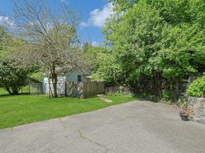 24 Virginia Lane, Thornwood NY 10594