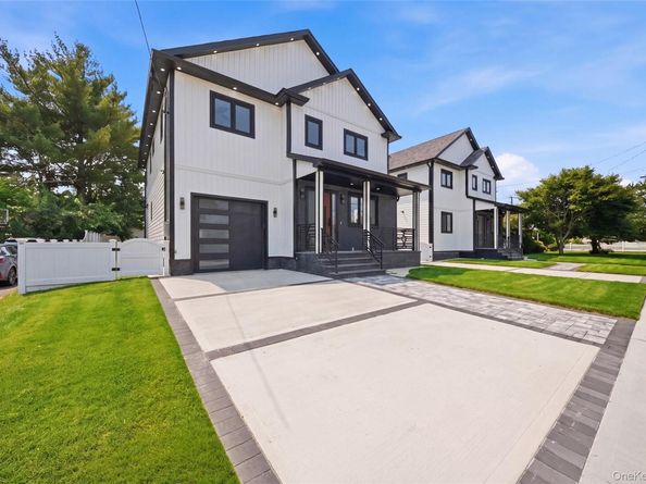 24 Surrey Lane, Valley Stream NY 11580
