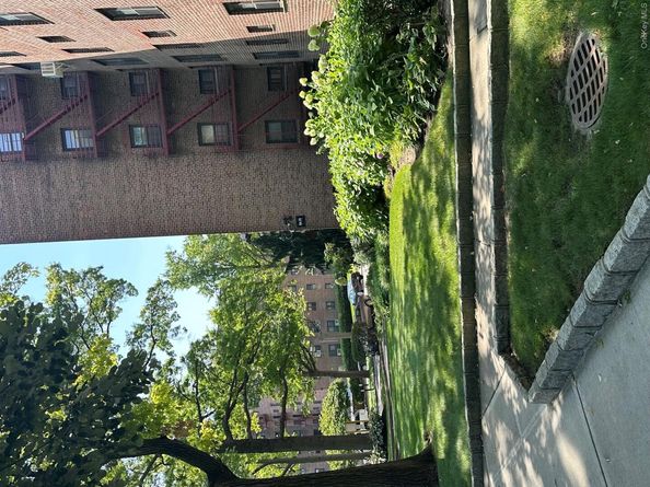 86-70 Francis Lewis Boulevard B65, Queens Village NY 11427