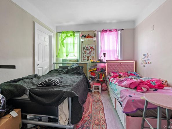 31-29 100th Street, Corona NY 11368