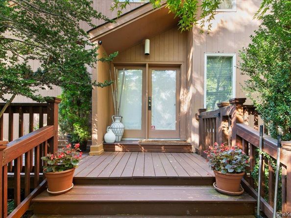 59 Washington Heights Avenue, Hampton Bays NY 11946