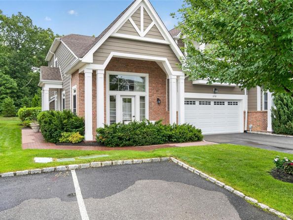 67101 Red Cedar Road, Plainview NY 11803