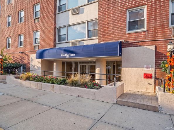 750 Shore Road 2D, Long Beach NY 11561