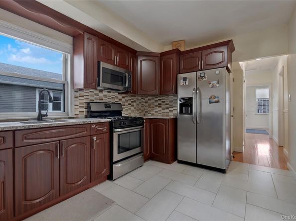 6940 Gouverneur Avenue, Arverne NY 11692