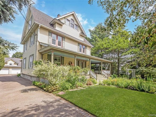 67 Davison Place, Rockville Centre NY 11570