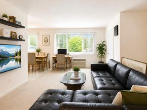 6955 150th Street 33B, Flushing NY 11367