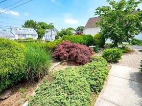 34 Remsen Avenue, Valley Stream NY 11580