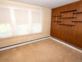 34 Remsen Avenue, Valley Stream NY 11580
