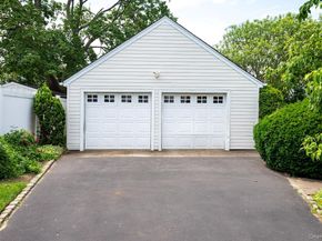 34 Remsen Avenue, Valley Stream NY 11580