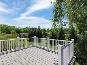 2 North Street, Manorville NY 11949