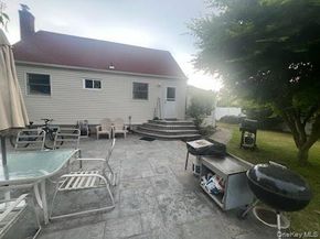 8 Wantagh Avenue, East Islip NY 11730