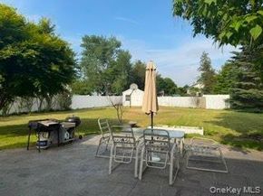 8 Wantagh Avenue, East Islip NY 11730