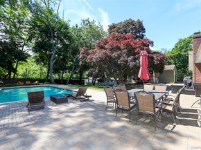 273 Sugar Toms Lane, East Norwich NY 11732