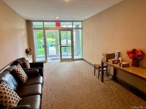 530 Dubois Avenue  2C, Valley Stream NY 11581
