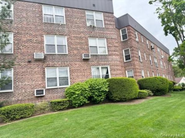 530 Dubois Avenue  2C, Valley Stream NY 11581