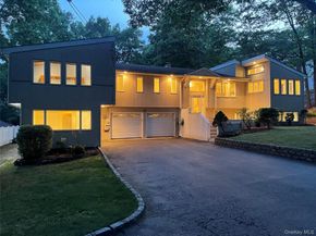 60 Winston Drive, Smithtown NY 11787