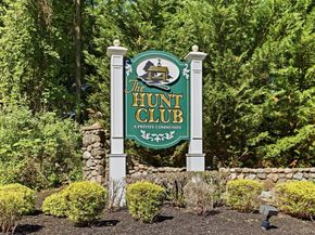 10 Pheasant Trail, Coram NY 11727