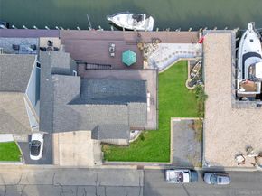 998 Pacific Street, Lindenhurst NY 11757