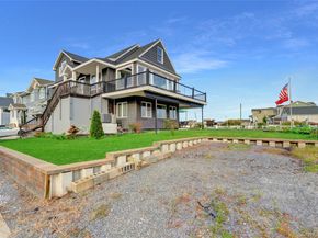 998 Pacific Street, Lindenhurst NY 11757