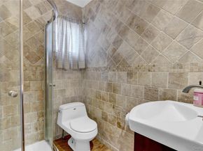 998 Pacific Street, Lindenhurst NY 11757